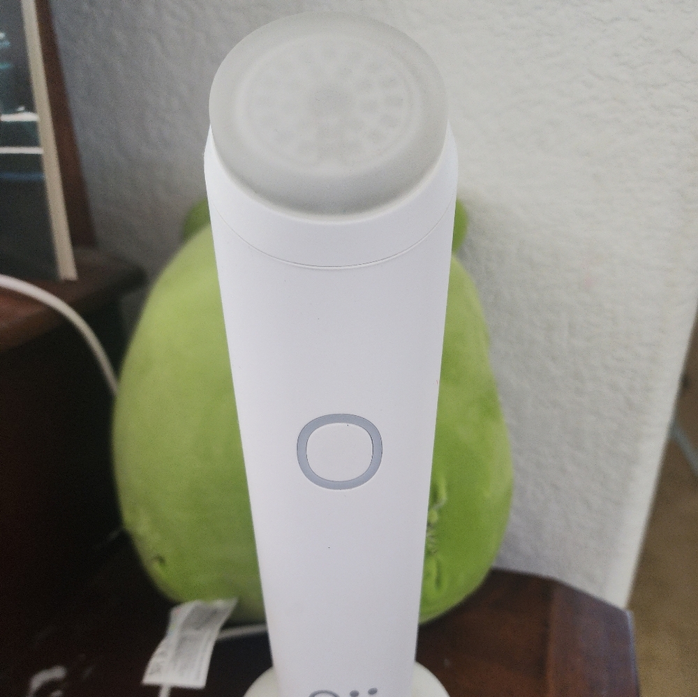 ETERNO LED anti aging facial device